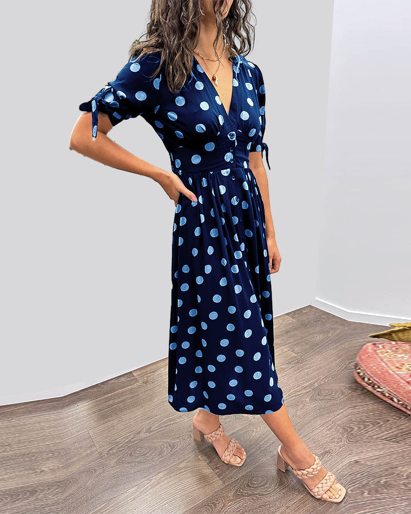 Gabie – Lightweight Women’s Polka Dot Dress