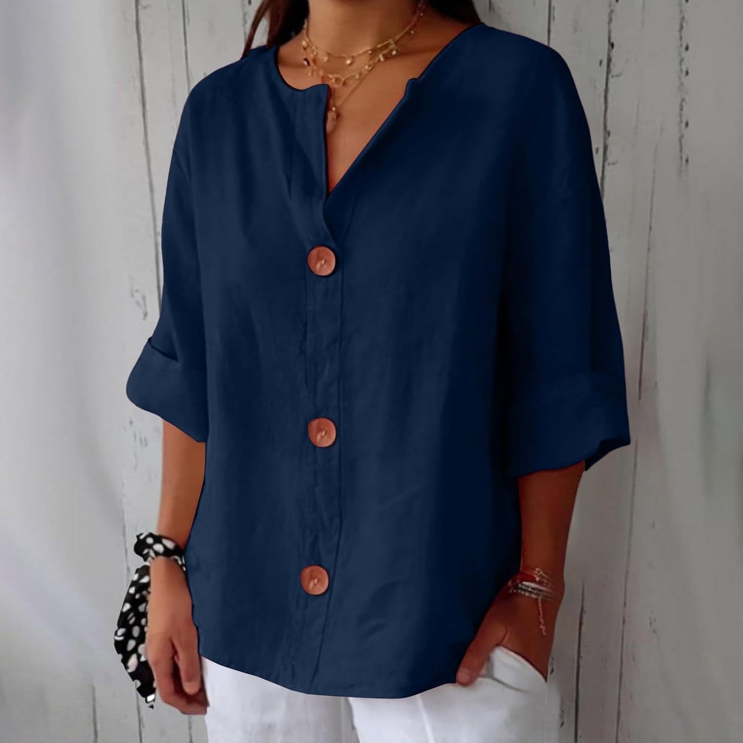 Zeinab – Breezy Women’s Linen Coastal Blouse
