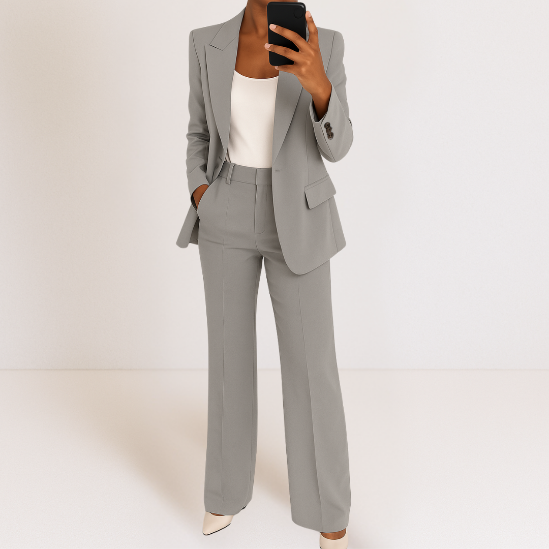 Abigaile – Versatile Women’s Two-Piece Suit