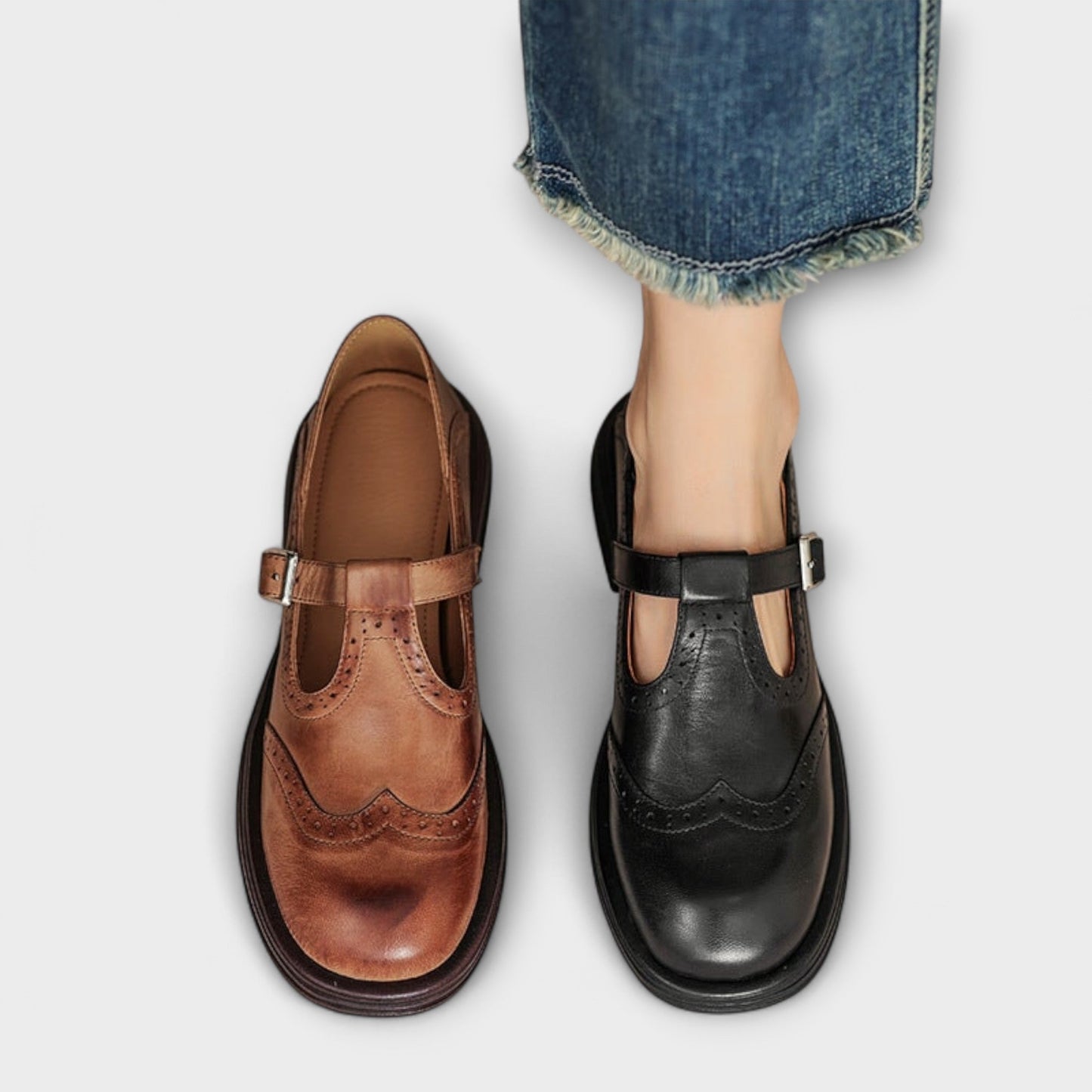 MIA | CLASSIC T-STRAP LEATHER SHOES